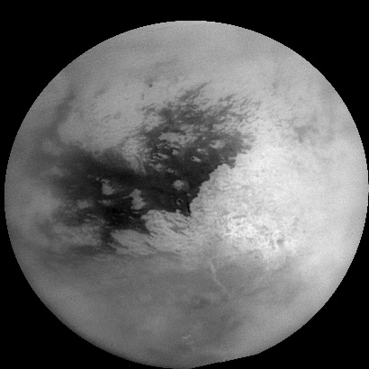 Vue de Titan réalisée par une mosaïque de 16 images ; crédits : Nasa/JPL/Space Science Institute