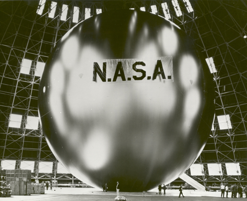 A U.S. ECHO balloon being inflated in the 1960s. Credits : NASA