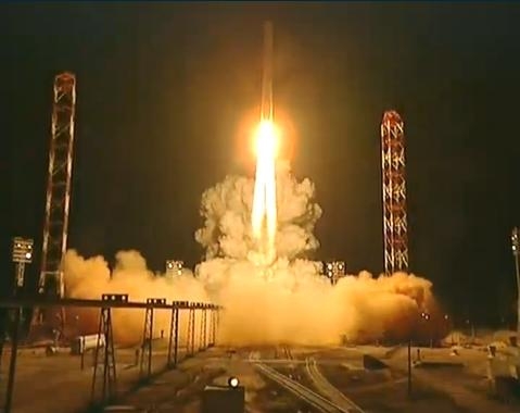 The Russian Phobos-Grunt probe lifts off atop a Zenit launcher from Baikonur on Tuesday at 21:16 CET. Credits: Roscosmos.